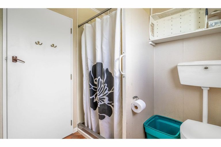 Photo of property in 37a-d Wentworth Street, East Gore, Gore, 9710