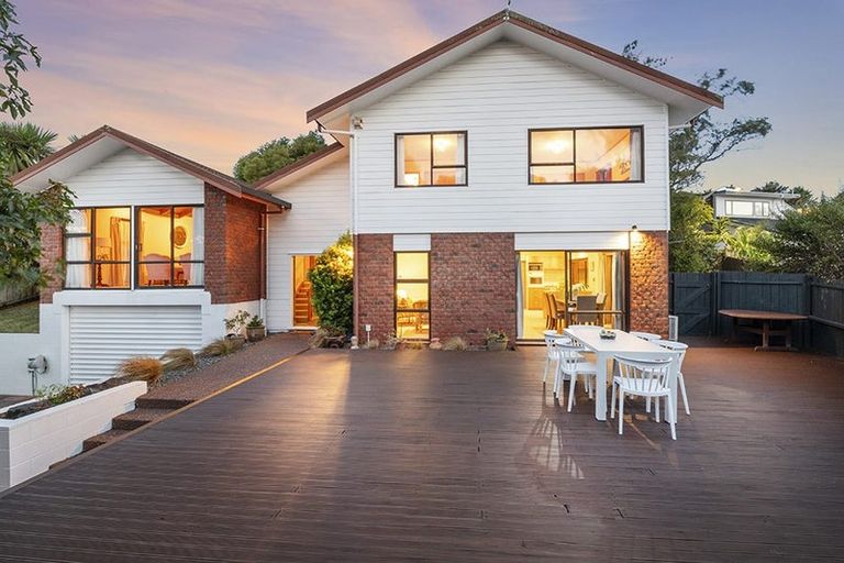 Photo of property in 85 Kennedy Avenue, Forrest Hill, Auckland, 0620