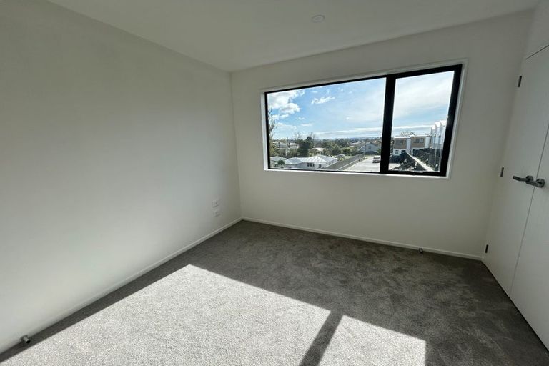 Photo of property in 16/27 Glenorchy Street, Glen Eden, Auckland, 0602