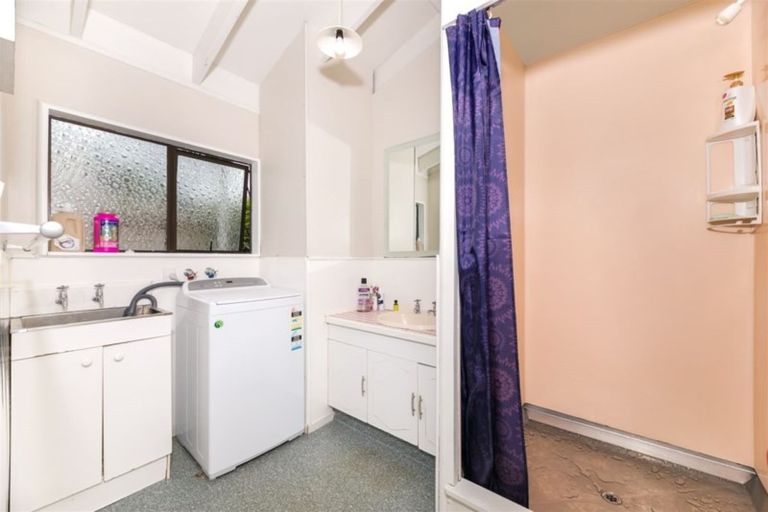Photo of property in 134 Triangle Road, Massey, Auckland, 0614