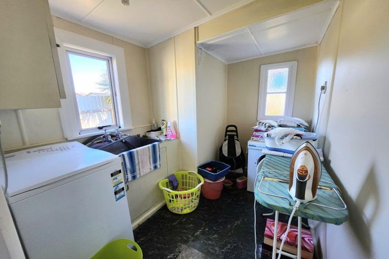 Photo of property in 72 Perth Street, South Hill, Oamaru, 9400