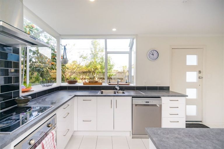 Photo of property in 118 Fitzroy Street, Terrace End, Palmerston North, 4410