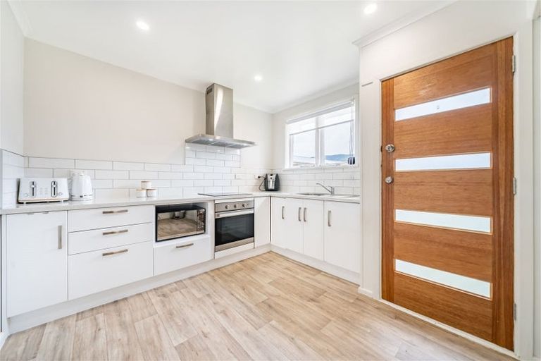 Photo of property in 1033e Fergusson Drive, Clouston Park, Upper Hutt, 5018