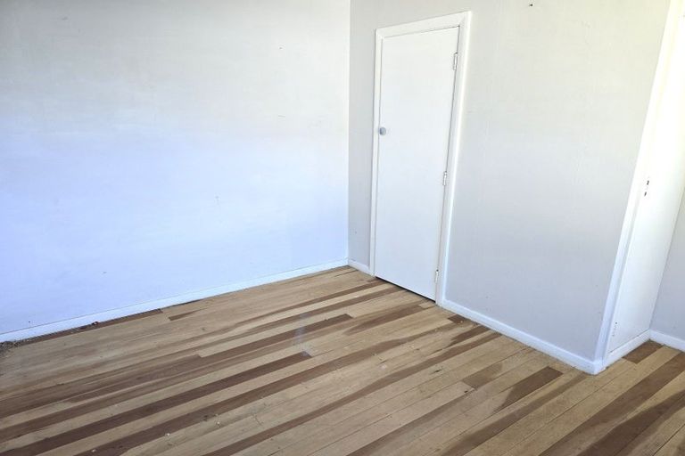 Photo of property in 10 Stirling Crescent, Hokowhitu, Palmerston North, 4410