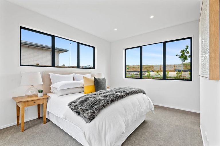 Photo of property in 2 Cadwil Drive, Beachlands, Auckland, 2018