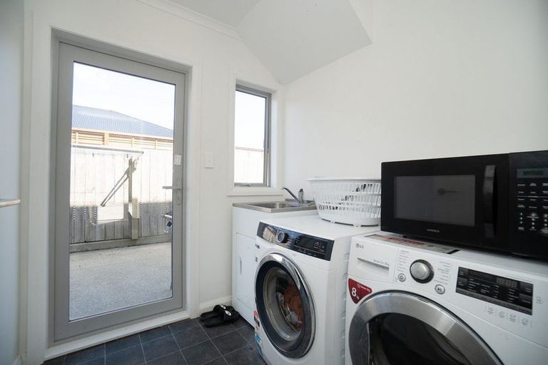 Photo of property in 15b Leeds Street, Milson, Palmerston North, 4414