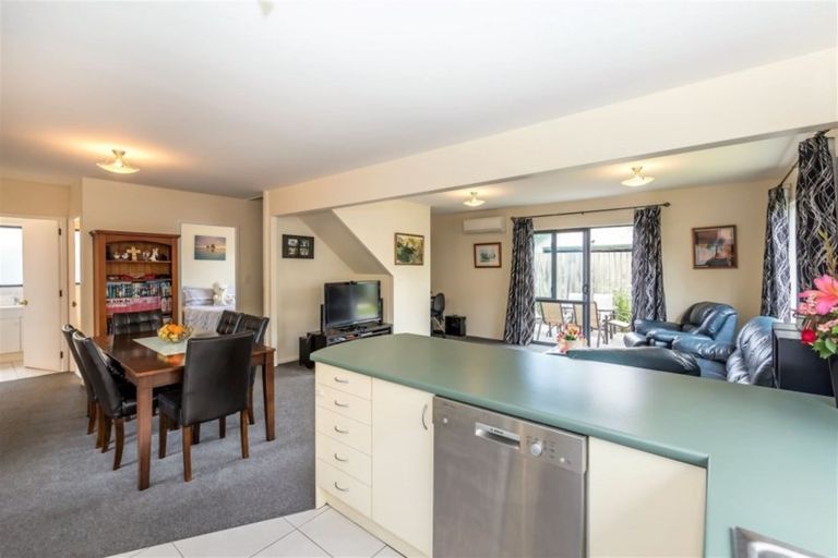 Photo of property in 48a Oxley Avenue, St Albans, Christchurch, 8014