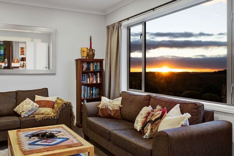 Photo of property in 355 Ngawhini Road, Hawera, 4674