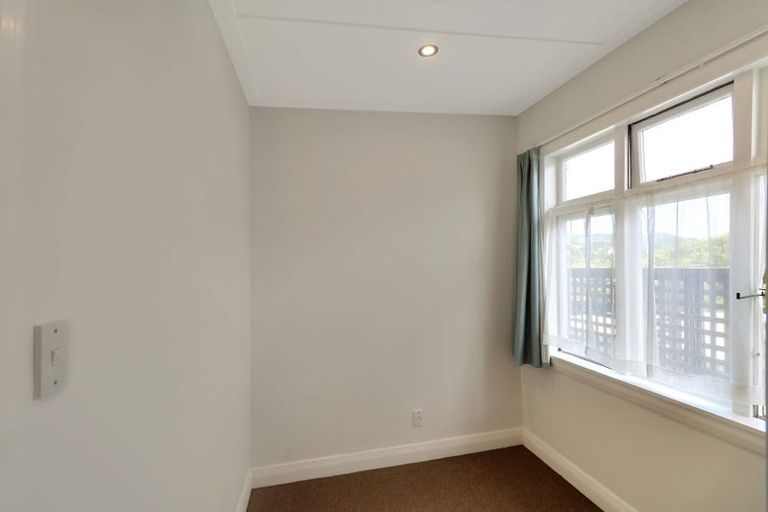 Photo of property in 118 Donald Street, Karori, Wellington, 6012
