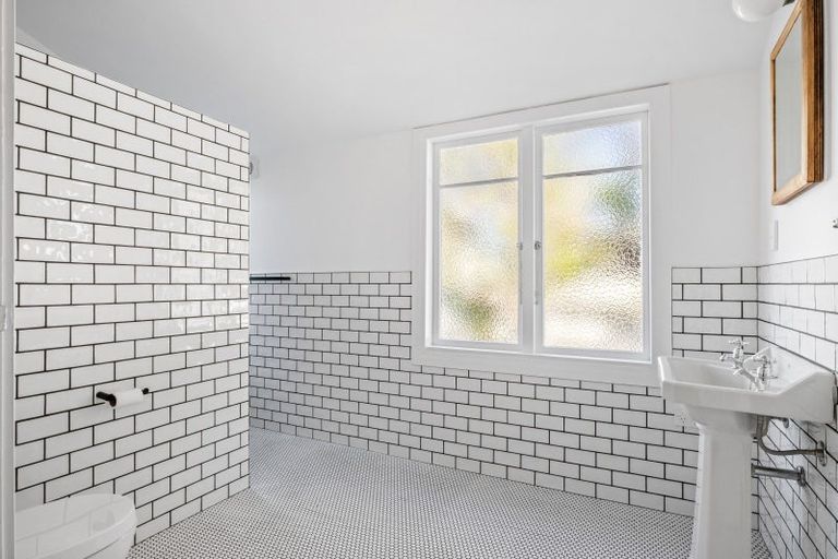 Photo of property in 34 Rawiri Street, Kaiti, Gisborne, 4010