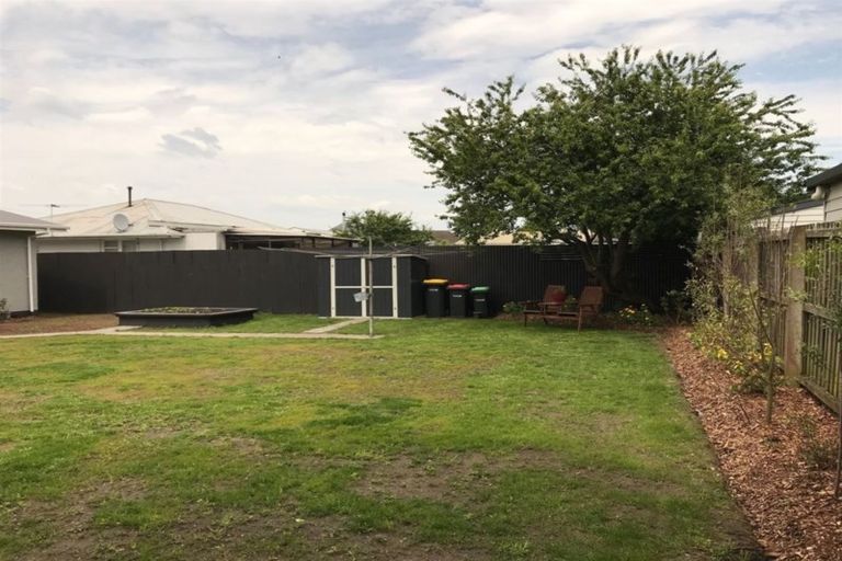 Photo of property in 35 Merrington Crescent, Aranui, Christchurch, 8061