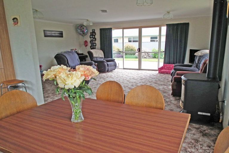 Photo of property in 14 Hannah Place, Holmes Hill, Oamaru, 9401