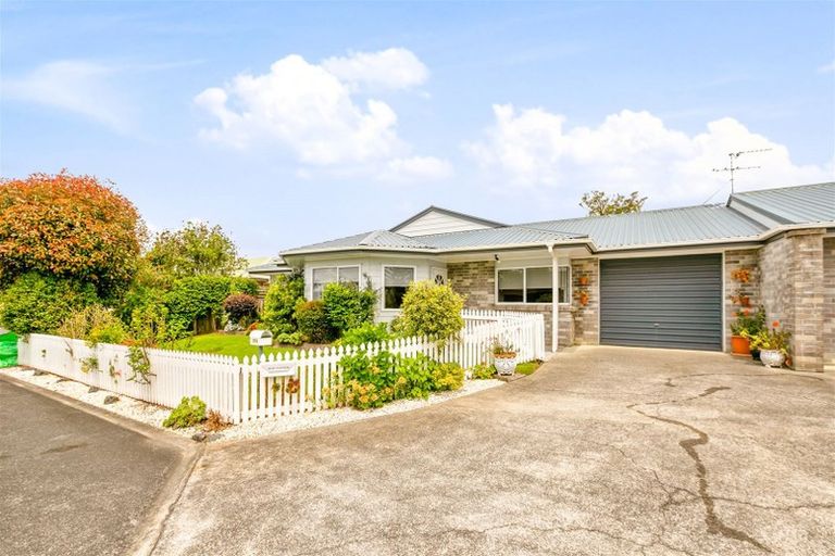 Photo of property in 299b Glengarry Road, Glen Eden, Auckland, 0602