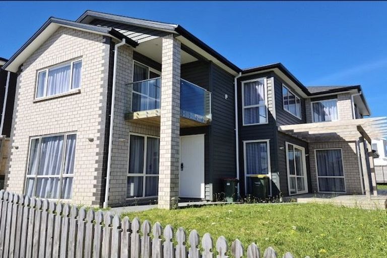 Photo of property in 6 Pennant Street, Long Bay, Auckland, 0630