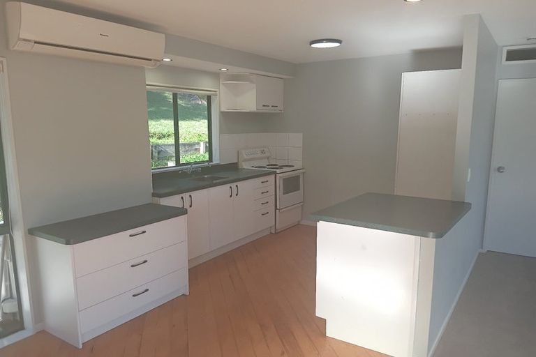 Photo of property in 6 Pohutukawa Grove, Whitianga, 3510