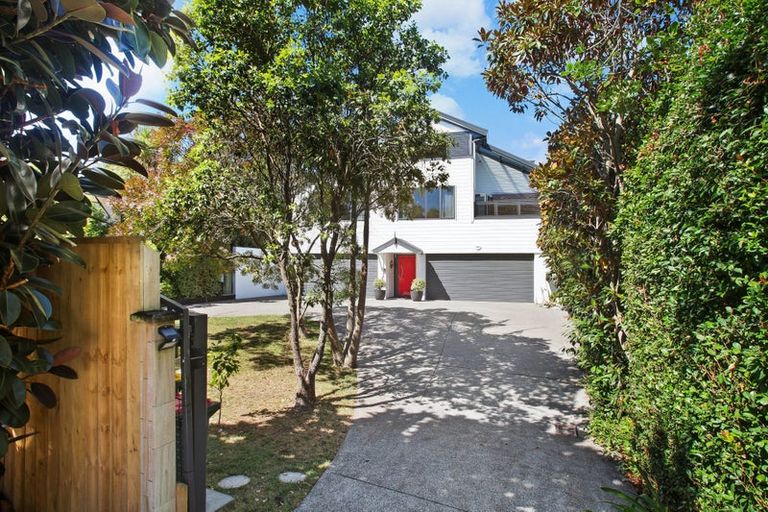 Photo of property in 2/58 Drake Street, Howick, Auckland, 2014