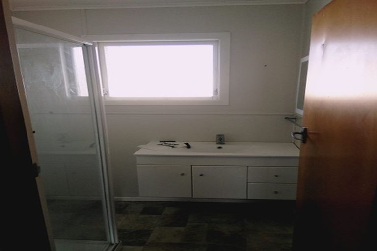 Photo of property in 31 Avalon Drive, Nawton, Hamilton, 3200