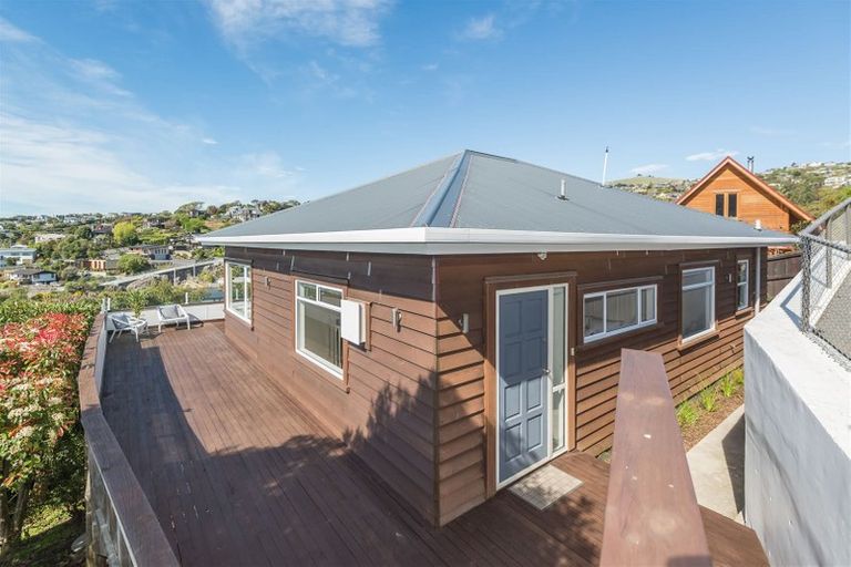 Photo of property in 71 Mount Pleasant Road, Mount Pleasant, Christchurch, 8081