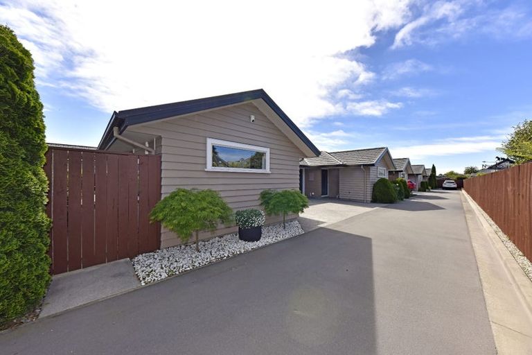 Photo of property in 4/198 Racecourse Road, Sockburn, Christchurch, 8042