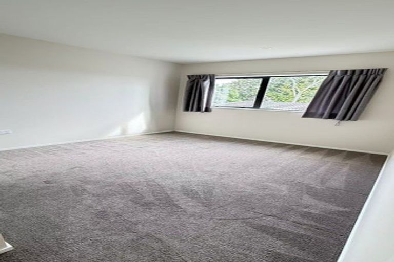 Photo of property in 47c Bruce Mclaren Road, Henderson, Auckland, 0612