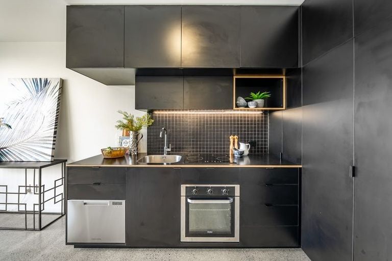 Photo of property in 6 Te Ara O Paetutu, Petone, Lower Hutt, 5012