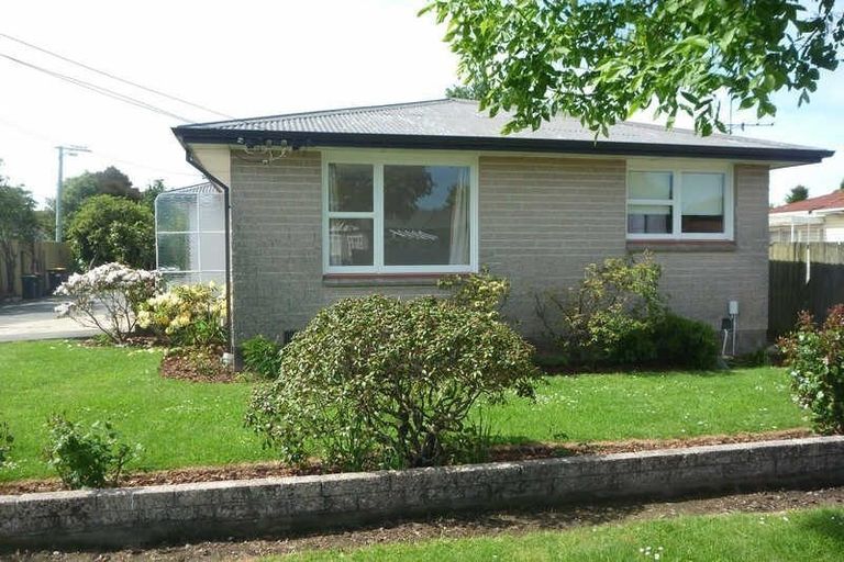 Photo of property in 1/70 Proctor Street, Papanui, Christchurch, 8053