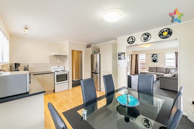 Photo of property in 27 Trelawney Road, Wainuiomata, Lower Hutt, 5014