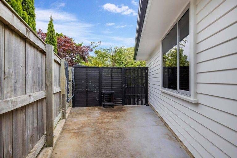 Photo of property in 1 Waimarama Court, Roslyn, Palmerston North, 4414