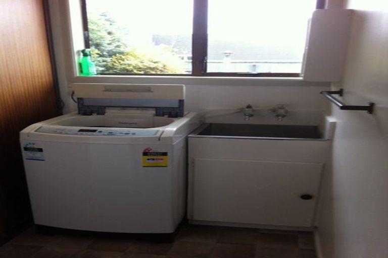 Photo of property in 4 Haynes Avenue, Upper Riccarton, Christchurch, 8041