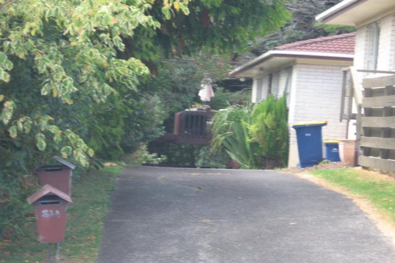 Photo of property in 2/21a Ludlow Terrace, Totara Vale, Auckland, 0627