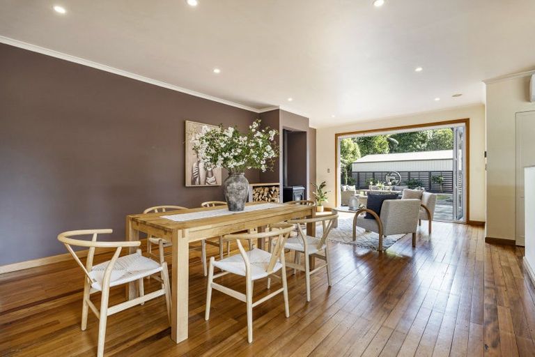 Photo of property in 11 Orite Drive, Mangorei, New Plymouth, 4371