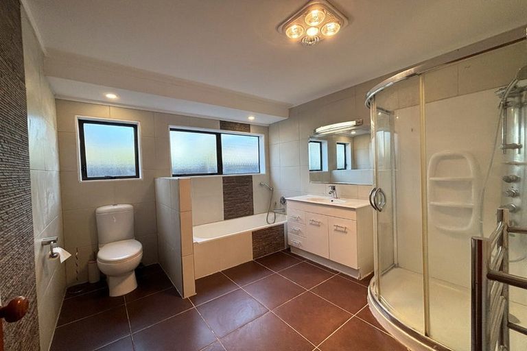 Photo of property in 2/152 Rangitoto Road, Papatoetoe, Auckland, 2025