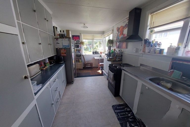 Photo of property in 51 Glenpark Avenue, Frankleigh Park, New Plymouth, 4310