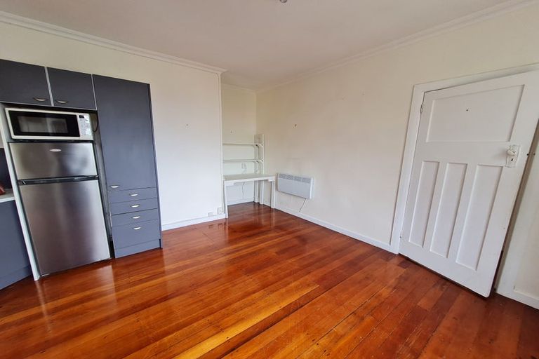 Photo of property in 51 Farnham Street, Mornington, Wellington, 6021