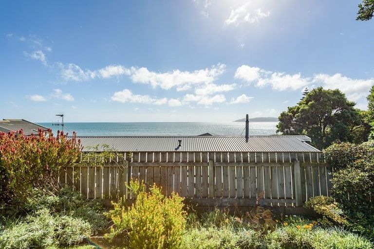 Photo of property in 325b Rosetta Road, Raumati Beach, Paraparaumu, 5032