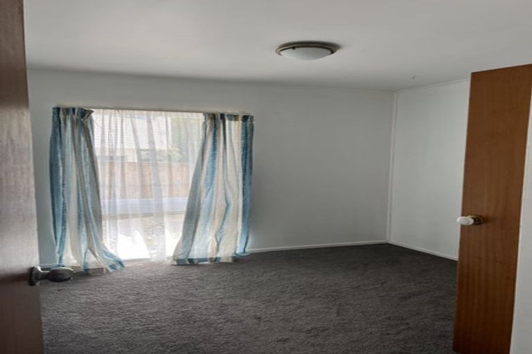 Photo of property in 41 Cascades Road, Pakuranga Heights, Auckland, 2010