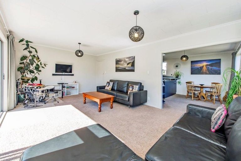Photo of property in 19 Cunningham Street, Leeston, 7632