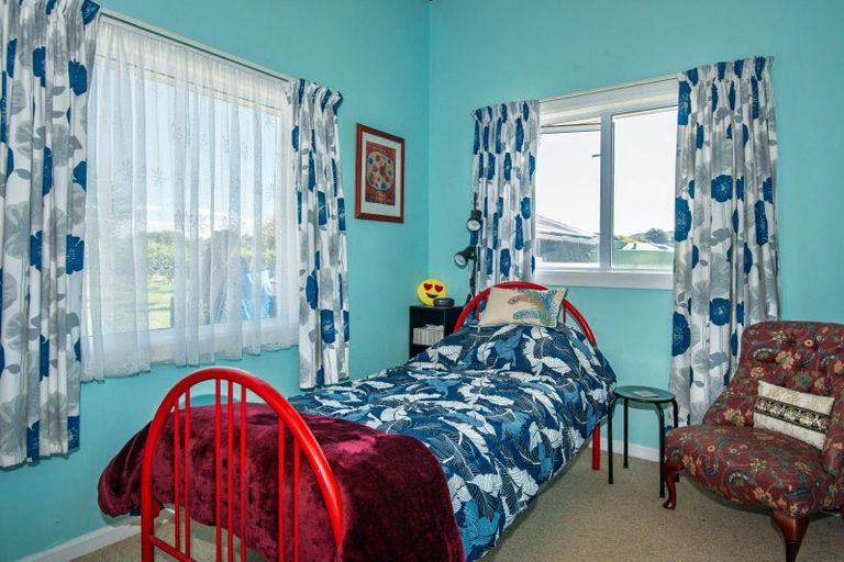 Photo of property in 17 Cemetery Road, Patutahi, Gisborne, 4072