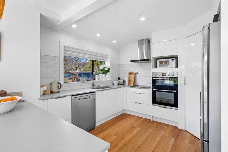 Photo of property in 163a Victoria Street, Cambridge, 3434