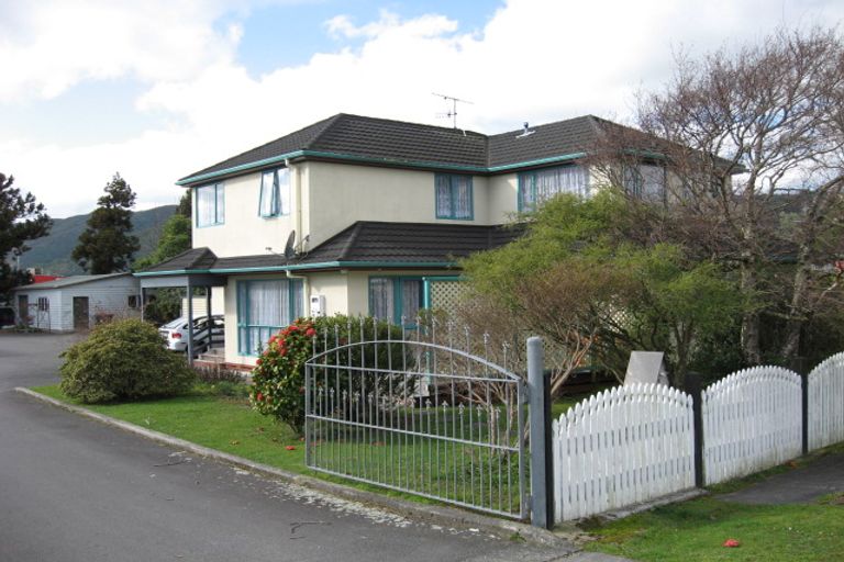 Photo of property in 16 Wainuiomata Road, Wainuiomata, Lower Hutt, 5014
