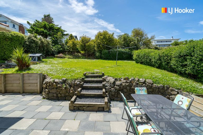 Photo of property in 61 Tomahawk Road, Andersons Bay, Dunedin, 9013