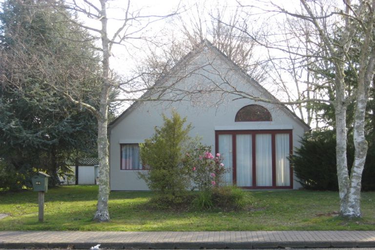 Photo of property in 64 Marina Terrace, Kinloch, Taupo, 3377