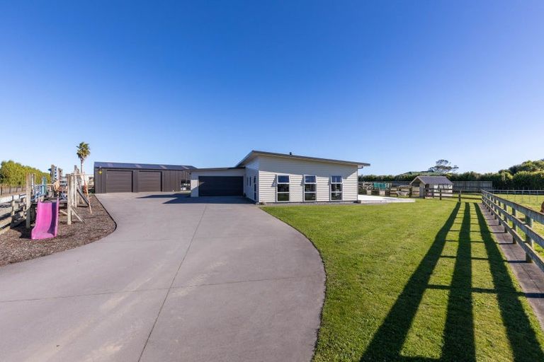 Photo of property in 270 Turangi Road, Tikorangi, Waitara, 4383