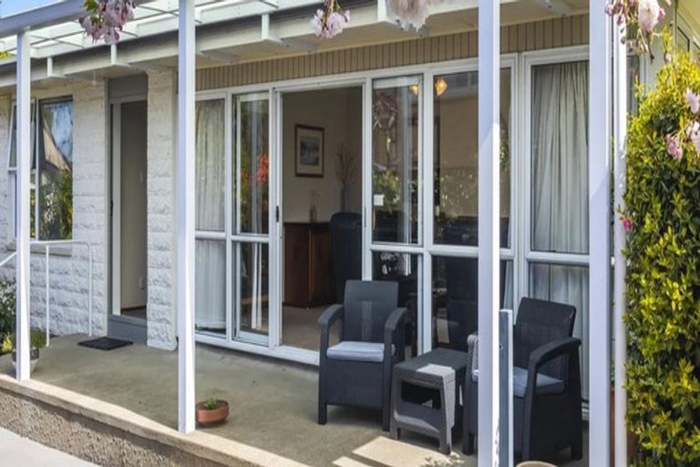 Photo of property in 72 Roydvale Avenue, Burnside, Christchurch, 8053