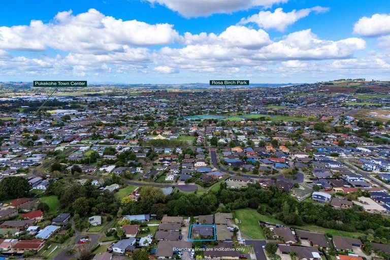 Photo of property in 28 Woodcroft Way, Pukekohe, 2120