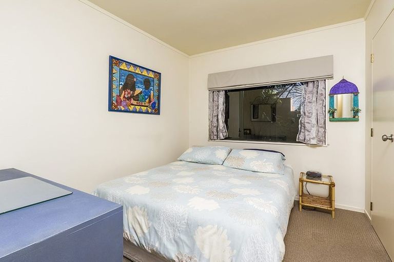 Photo of property in 19/19 Bush View Lane, Northcote Point, Auckland, 0627