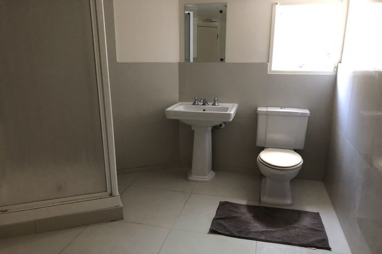 Photo of property in 704a East Coast Road, Pinehill, Auckland, 0632