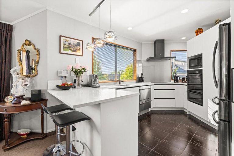 Photo of property in 46a Durham Drive, Havelock North, 4130