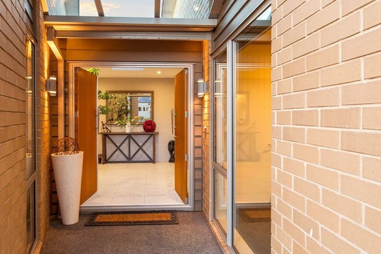 Photo of property in 16 Glen Oaks Drive, Northwood, Christchurch, 8051