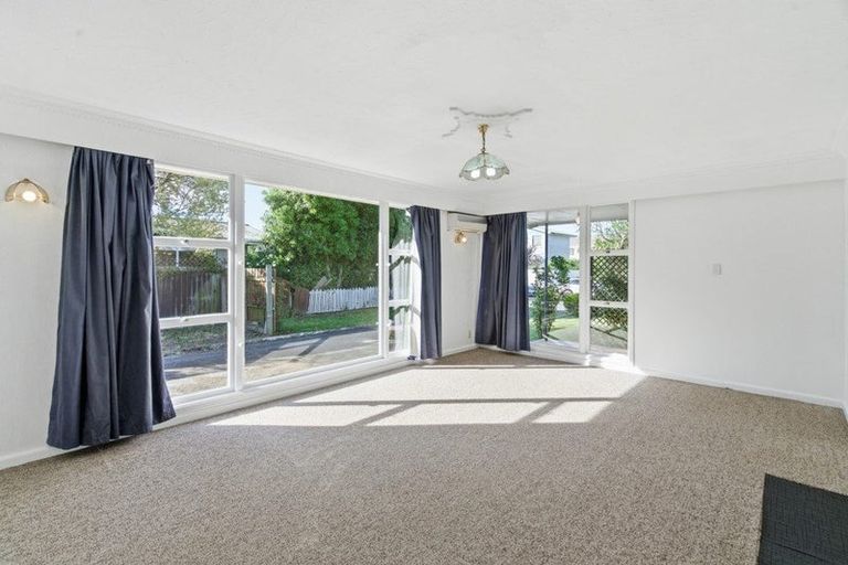 Photo of property in 15 Arlington Street, Burnside, Christchurch, 8053